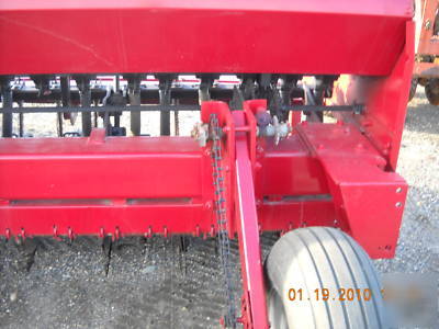 Case 5200 international no-till drill