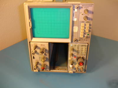 Tektronix 7603 oscilloscope mainframe with plug-ins