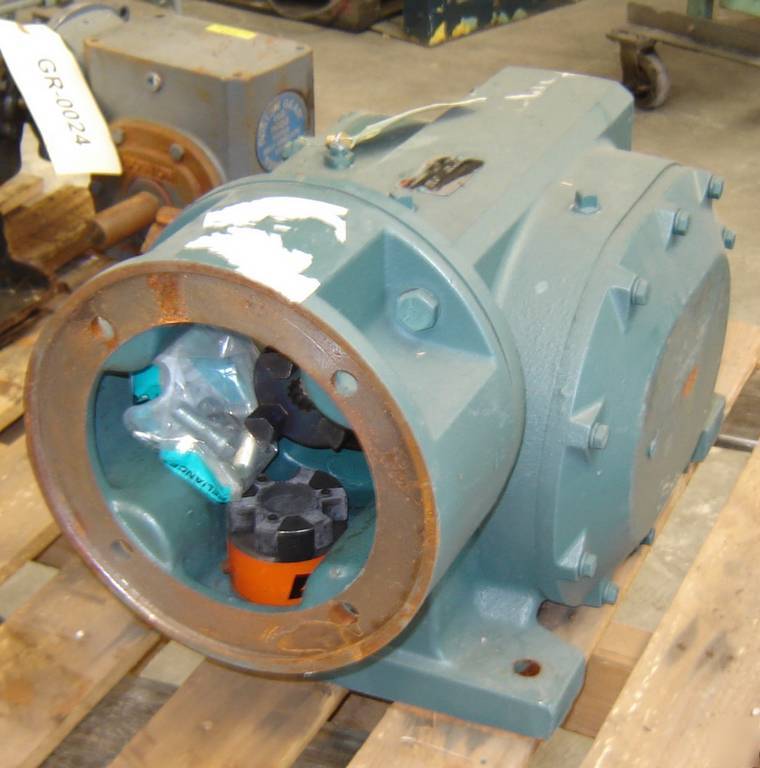 Unused dodge right angle gear reducer