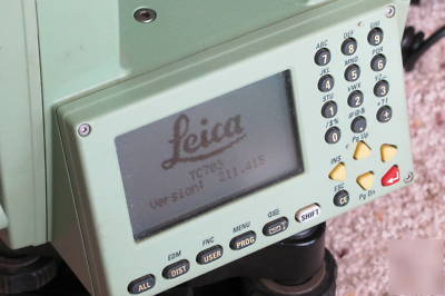 Leica TC703 total station 3