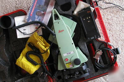 Leica TC703 total station 3