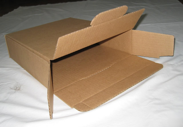 25 corrugated packing/shipping boxes 12 x 10 x 3