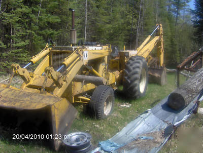 3616 international extend-a-backhoe
