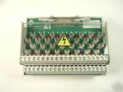 Allen bradley slc 500 1492-IFM20F-F24-2 interface, used