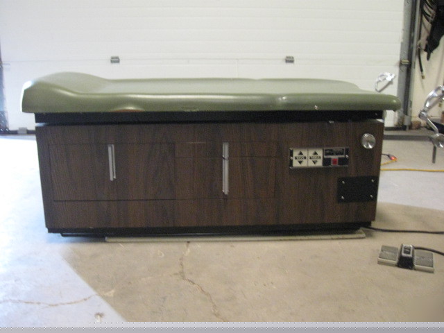 Hamilton obgyn power patient examination exam table