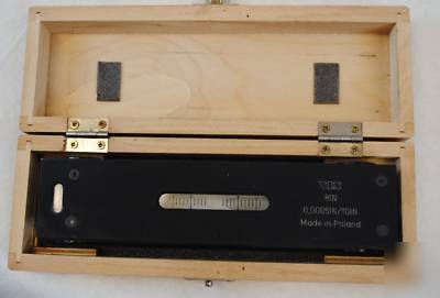  vis 8 in. master precision level w/wood case
