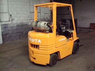 Toyota forklift 5200LB lpg with side shift