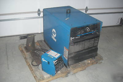 Miller deltaweld 452 mig welder power source w/ feeder