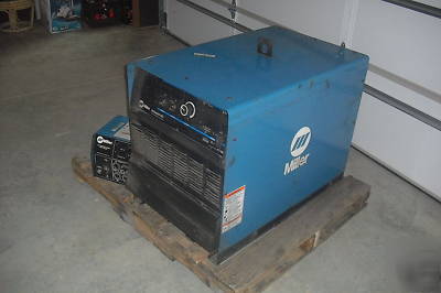 Miller deltaweld 452 mig welder power source w/ feeder