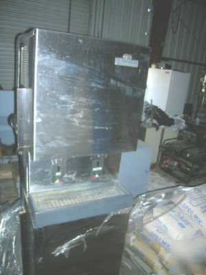 Scotsman MDT5N25A-1B ice maker & dispenser touchfree