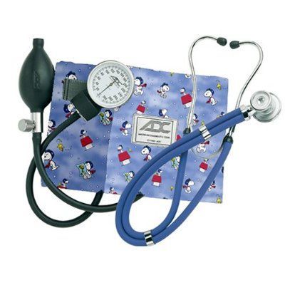 Adtoons snoopy/peanuts sphygmomanometer and stethoscope