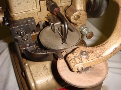 Bonis sp-65 never stop sewing machine footwear & fur