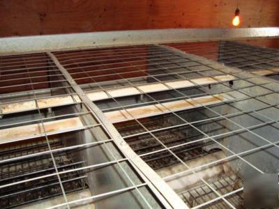 Egg laying hen chicken cage system