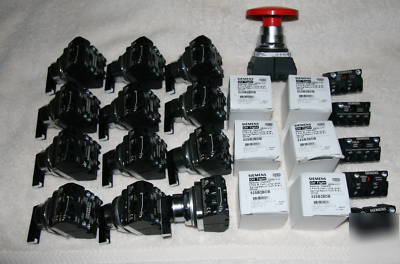 New siemens lot of selector switches and misc. . nema