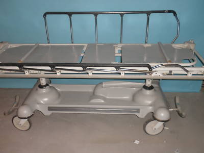 Stryker 720 transport stretcher / gurney