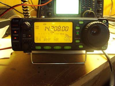 Icom 703 full qrp outfit + battery + outbacker perth +