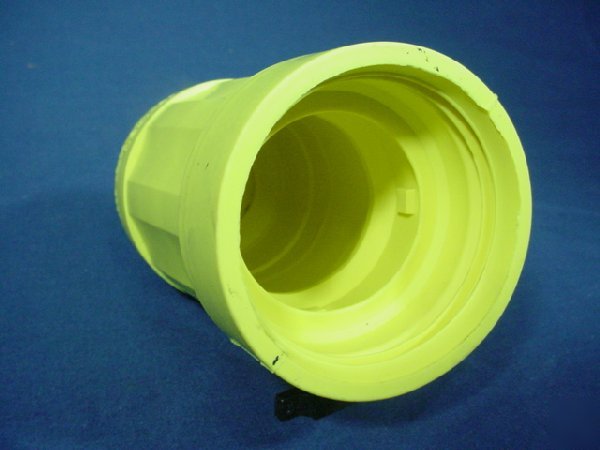 Leviton locking connector weather boot 3-wire 20/30A