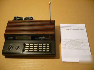 Radio shack pro-2024 (60) channel police / fire scanner