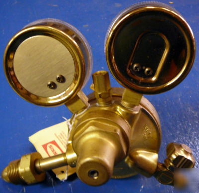 Regulator scott specialty gases model no. 11