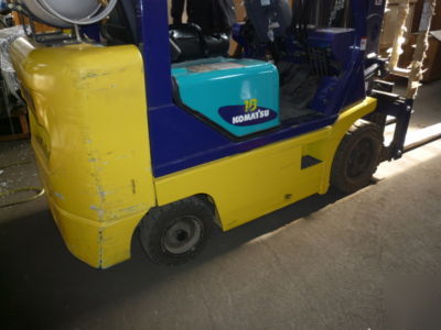  komatsu propane powered forklift 3,500 lbs 1,000 hrs