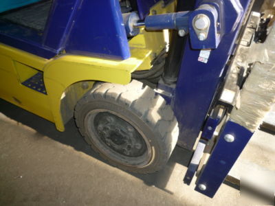  komatsu propane powered forklift 3,500 lbs 1,000 hrs