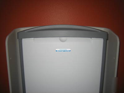 2 sensormatic ultra post ii 2 towers anti theft system 
