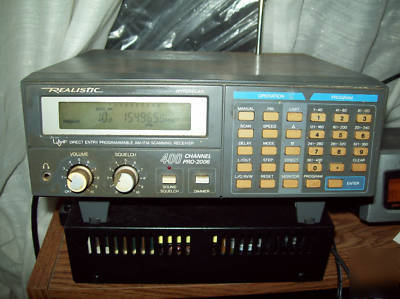 Radio shack pro-2006 400 channel scanner w/ hyperscan 