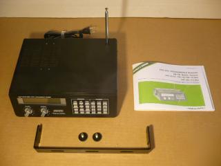 Radio shack pro-2021 (200) channel police/fire scanner