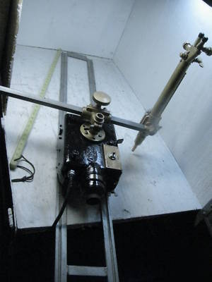 Airco 10B good track cutting machine w/track & torch