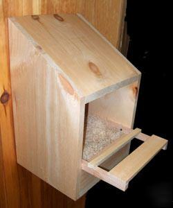 Laying nest, 1-hole unfinished solid pine poultry nest