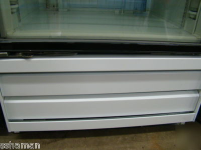 Master-bilt blg-12HD 1 glass door freezer merchandiser