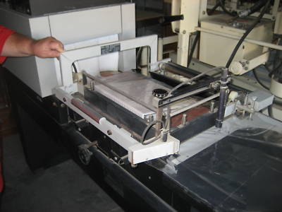 Shrink wrap unit w/ heat tunnel