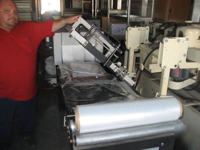 Shrink wrap unit w/ heat tunnel