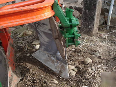 Case 3 bottom plow