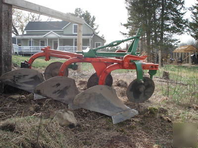 Case 3 bottom plow