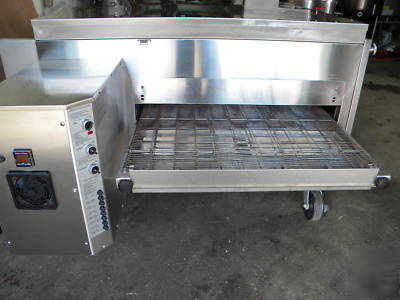 Quiet fire xlt conveyor pizza oven gas single deck
