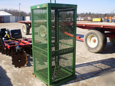 Saf-t-cart STS9 cylinder storage cage