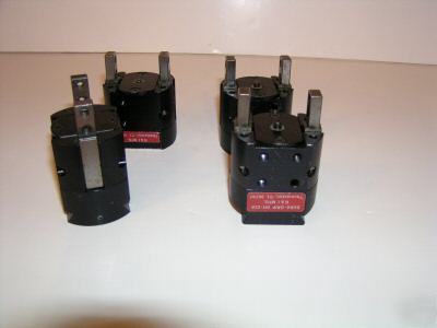 Dura-grip robotic jaws (4 pc lot)