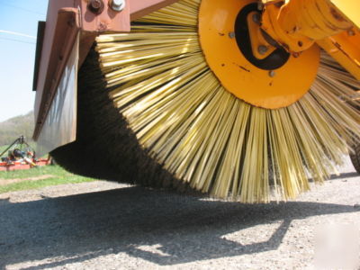 Mb 53MH 9' street sweeper broom towable sweepster nice 