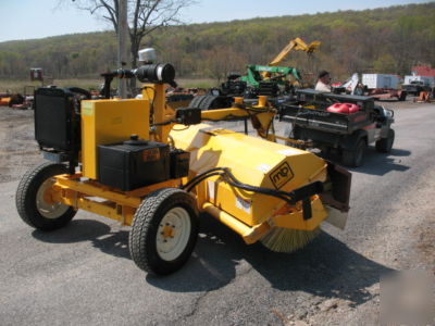 Mb 53MH 9' street sweeper broom towable sweepster nice 