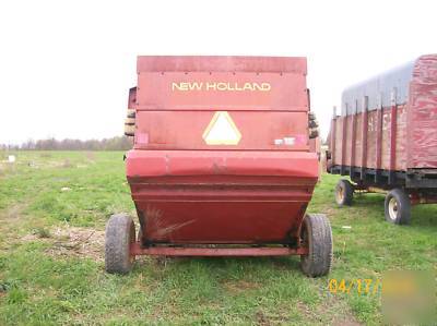 New nice working holland 855 fastnet round baler 5 x 5