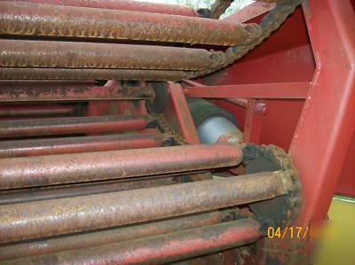 New nice working holland 855 fastnet round baler 5 x 5