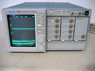 Tektronix 11402 digitizing oscilloscope 1GHZ/500MHZ 