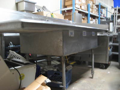 8' 3 compartment s/s sink with 2 drainboards