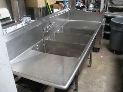 8' 3 compartment s/s sink with 2 drainboards