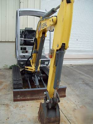 Gehl 223 excavator,4248 lbs,06,191 hrs,dig 8' we ship