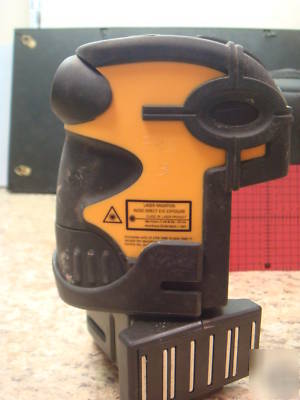 MP3 laser mark 3 beam laser level in case with mount