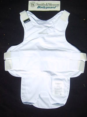Smith & wesson bodyguard armor carrier mens white 2XL/l