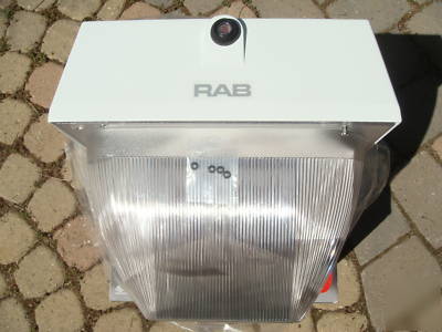Rab vandalproof VAN5 white 150W mh lighting $257