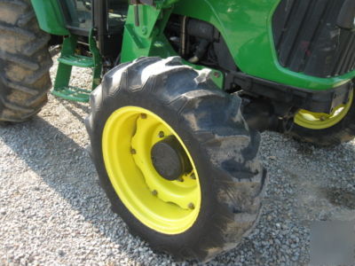 2005 john deere 5425 tractor with 542 loader
